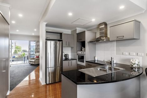 Photo of property in 4-u8 Seaview Road, Paraparaumu Beach, Paraparaumu, 5032