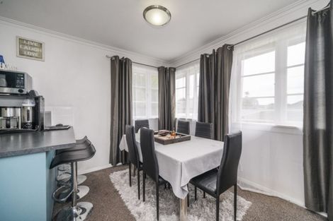 Photo of property in 235 Vogel Street, Roslyn, Palmerston North, 4414