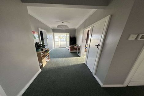 Photo of property in 10 Helen Street, Brooklyn, Wellington, 6021