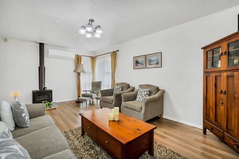 Photo of property in 51 Christmas Road, Manurewa, Auckland, 2102