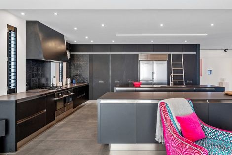 Photo of property in 7 Helmores Lane, Merivale, Christchurch, 8014