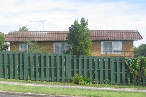 Photo of property in 94 Lynwood Road, New Lynn, Auckland, 0600