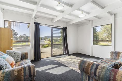 Photo of property in 100 Mayfair Avenue, Whangamata, 3620