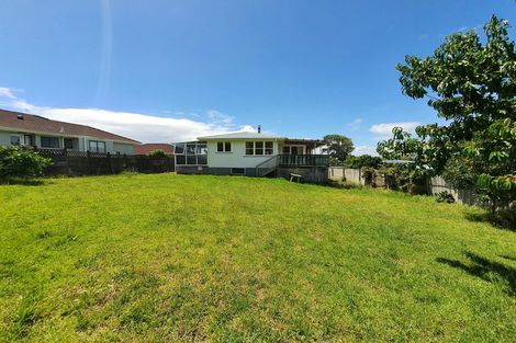 Photo of property in 48 Kapuka Road, Mangere Bridge, Auckland, 2022