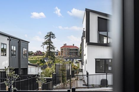 Photo of property in 1/4 Glenburn Road, Hobsonville, Auckland, 0616