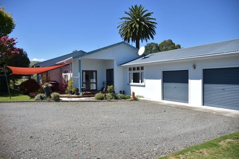 Photo of property in 2303 Lake Road, Frasertown, Wairoa, 4195