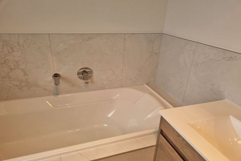 Photo of property in 4/3 Walsh Road, Wainui, 0932