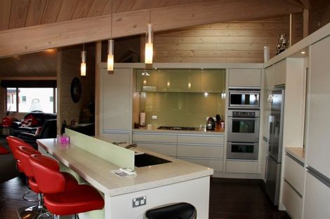 Photo of property in 1 Leeward Drive, Whitianga, 3510