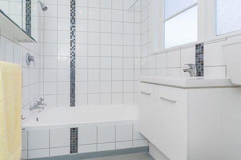 Photo of property in 2a Koromiko Avenue, Roslyn, Palmerston North, 4414