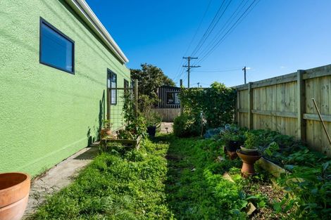 Photo of property in 166 Bay View Road, South Dunedin, Dunedin, 9012