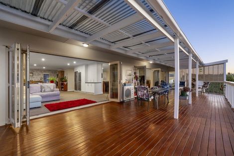 Photo of property in 20 Bayvista Close, Welcome Bay, Tauranga, 3112