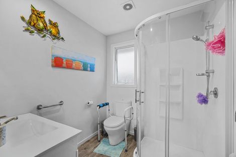 Photo of property in 14 Shortland Street, Wainoni, Christchurch, 8061