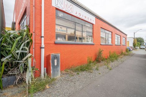 Photo of property in 3/304 Great North Road, Henderson, Auckland, 0612