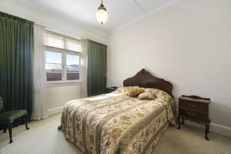 Photo of property in 303 The Parade, Island Bay, Wellington, 6023