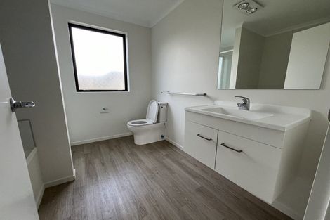 Photo of property in 9 Huia Street, Waiuku, 2123