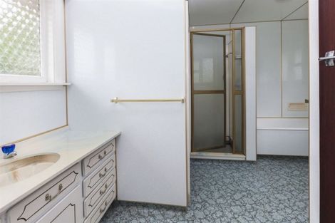 Photo of property in 100 Palatine Terrace, Saint Martins, Christchurch, 8022