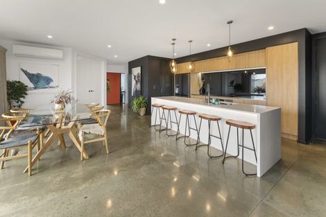 Photo of property in 17 Huntaway Close, Stoke, Nelson, 7011