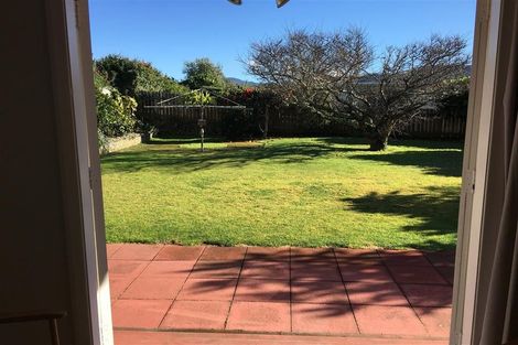 Photo of property in 95 Golf Road, Paraparaumu Beach, Paraparaumu, 5032