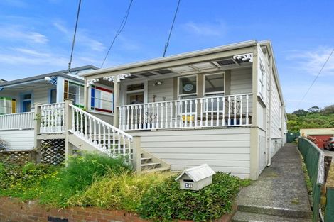 Photo of property in 16 Boyd Terrace, Newtown, Wellington, 6021