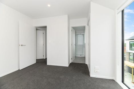 Photo of property in 5/1 Fruitvale Road, New Lynn, Auckland, 0600