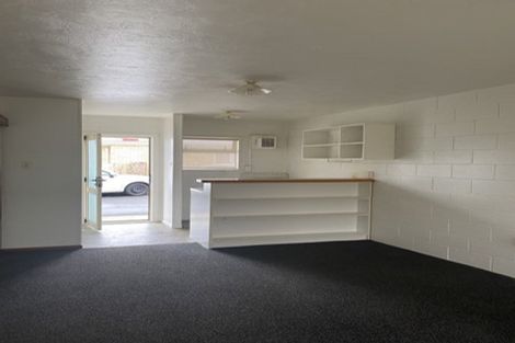 Photo of property in 2 Cameron Road, Hamilton East, Hamilton, 3216