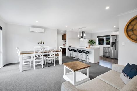 Photo of property in 39a Ainslee Street, Highlands Park, New Plymouth, 4312