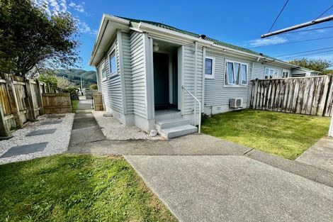 Photo of property in 59 Hewer Crescent, Naenae, Lower Hutt, 5011