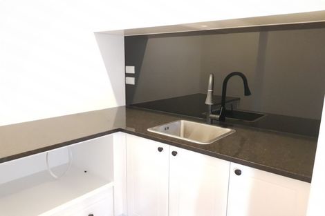 Photo of property in 10 Rauaruhe Road, Karaka, Papakura, 2113