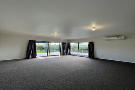 Photo of property in 130a Awaroa Road, Helensville, 0800