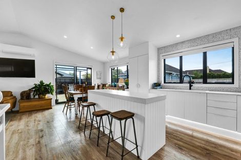 Photo of property in 74a Pembroke Road, Stratford, 4332