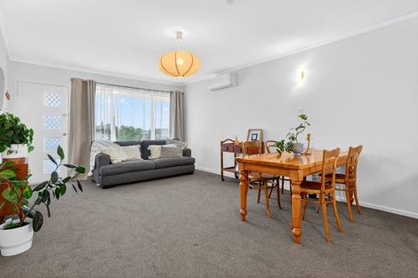 Photo of property in 1/3 Butterworth Drive, Glendene, Auckland, 0602
