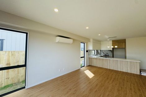 Photo of property in 6 Kapeta Lane, Karaka, 2113