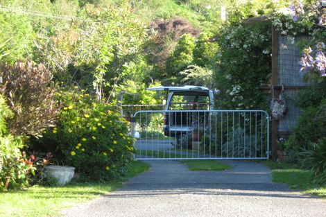 Photo of property in 8-10 Scotland Street, Picton, 7220