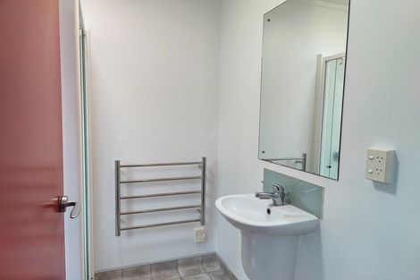 Photo of property in 8/3 Kelvin Grove, Te Aro, Wellington, 6011