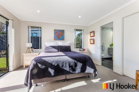Photo of property in 36 Sunningdale Street, Wattle Downs, Auckland, 2103