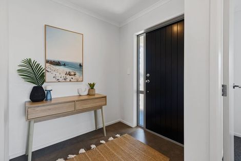 Photo of property in 52 Crown Street, Papamoa, 3118