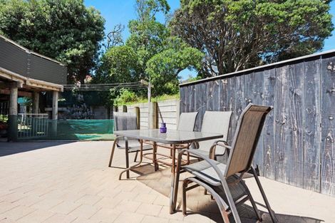 Photo of property in 104 Marine Parade, Paraparaumu Beach, Paraparaumu, 5032