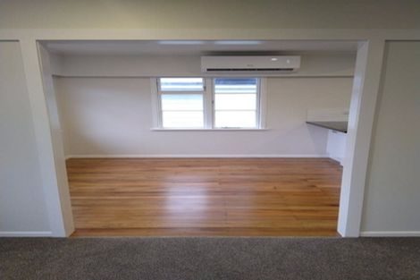 Photo of property in 103 Kenmore Street, Newlands, Wellington, 6037