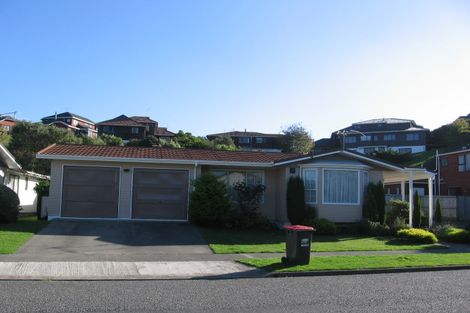 Photo of property in 23 Burbank Crescent, Churton Park, Wellington, 6037