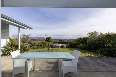 Photo of property in 9 Kotare Street, Waikanae, 5036
