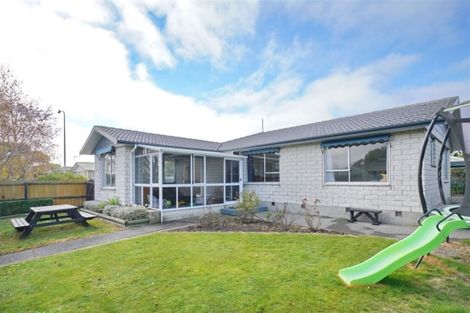 Photo of property in 15 Inwoods Road, Parklands, Christchurch, 8083