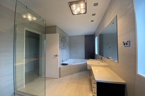 Photo of property in 68 Laurel Oak Drive, Schnapper Rock, Auckland, 0632