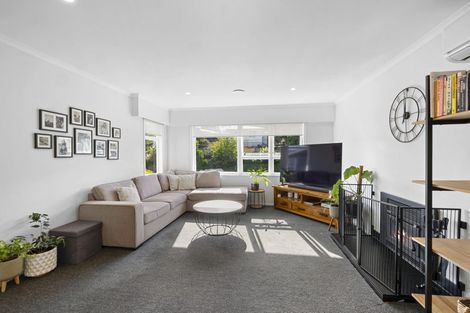 Photo of property in 16 Whakawhiti Street, Marfell, New Plymouth, 4310