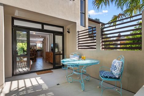 Photo of property in 222 Forrest Hill Road, Forrest Hill, Auckland, 0620