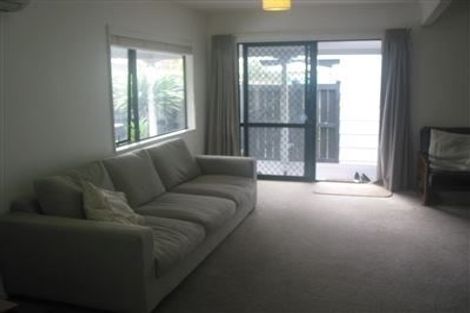 Photo of property in 2/87 Nile Road, Milford, Auckland, 0620
