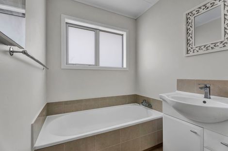 Photo of property in 16a Culzean Grove, Bell Block, New Plymouth, 4312