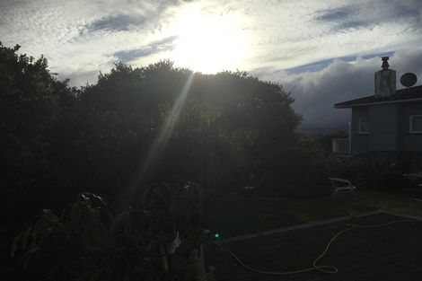 Photo of property in 108 Seaview Road, Paraparaumu Beach, Paraparaumu, 5032