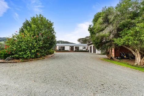 Photo of property in 316 Mountain Road, Maungaturoto, 0587
