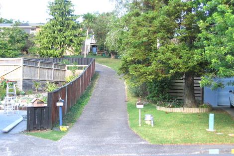 Photo of property in 2/6 Palawan Place, Torbay, Auckland, 0630