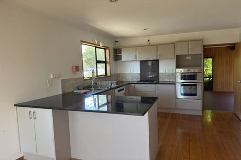 Photo of property in 2 Allender Drive, Torbay, Auckland, 0630